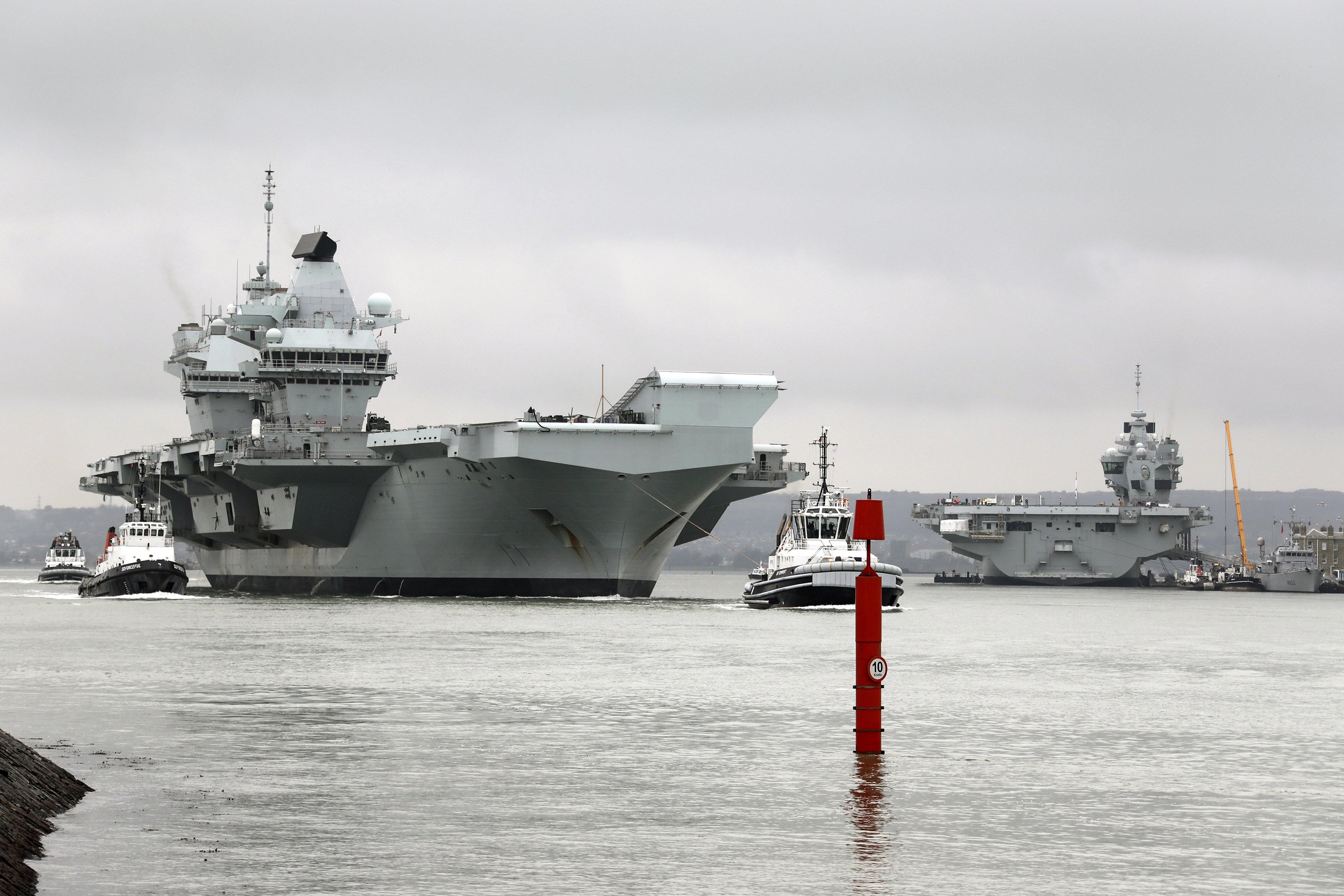 Mystery as Royal Navy's £3.1bn aircraft carrier HMS Queen Elizabeth set ...