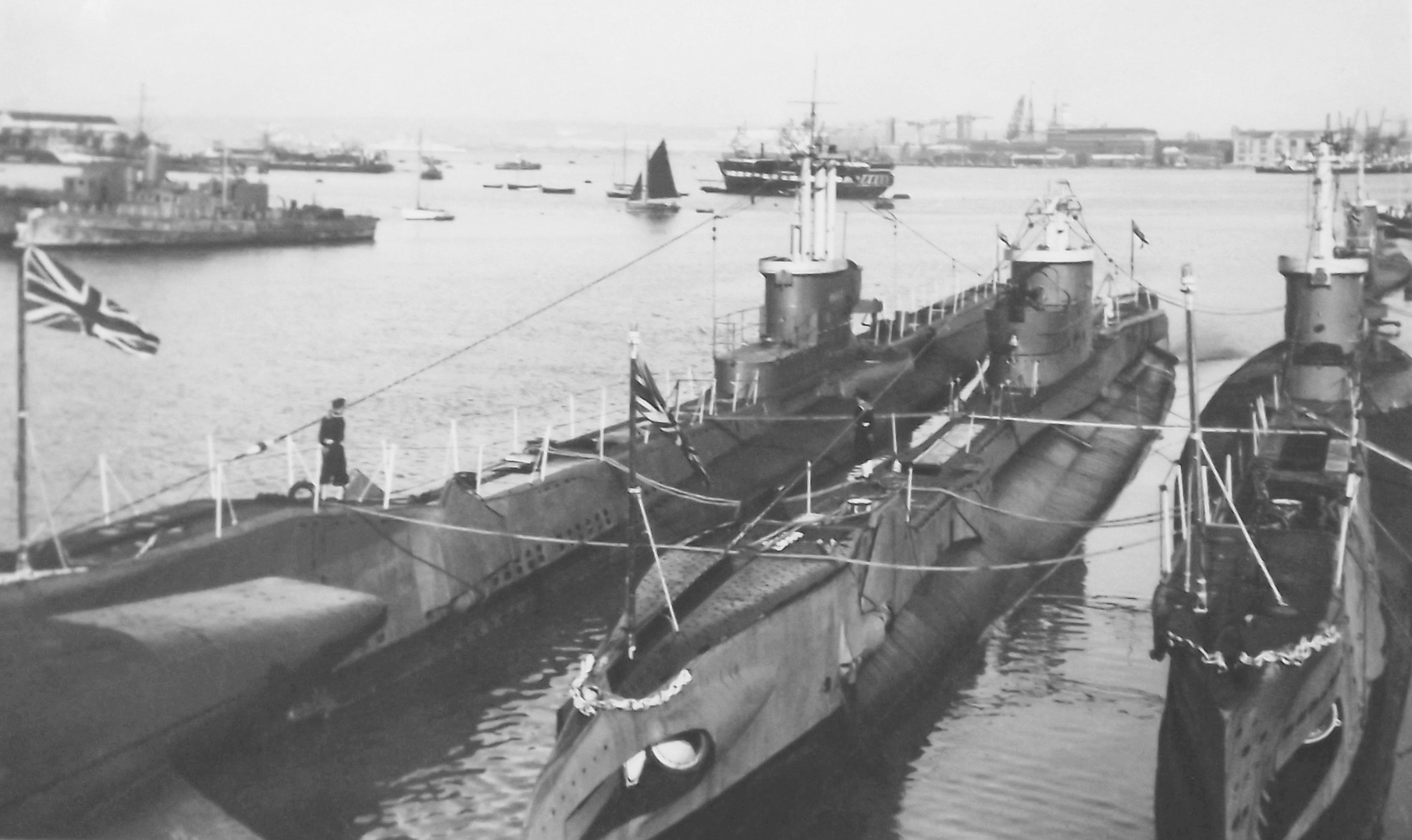 Gunboat berthed at Gosport had world-famous commanding officer ...