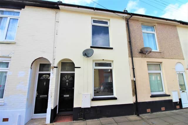 This two bed house is located on Byerley Road 