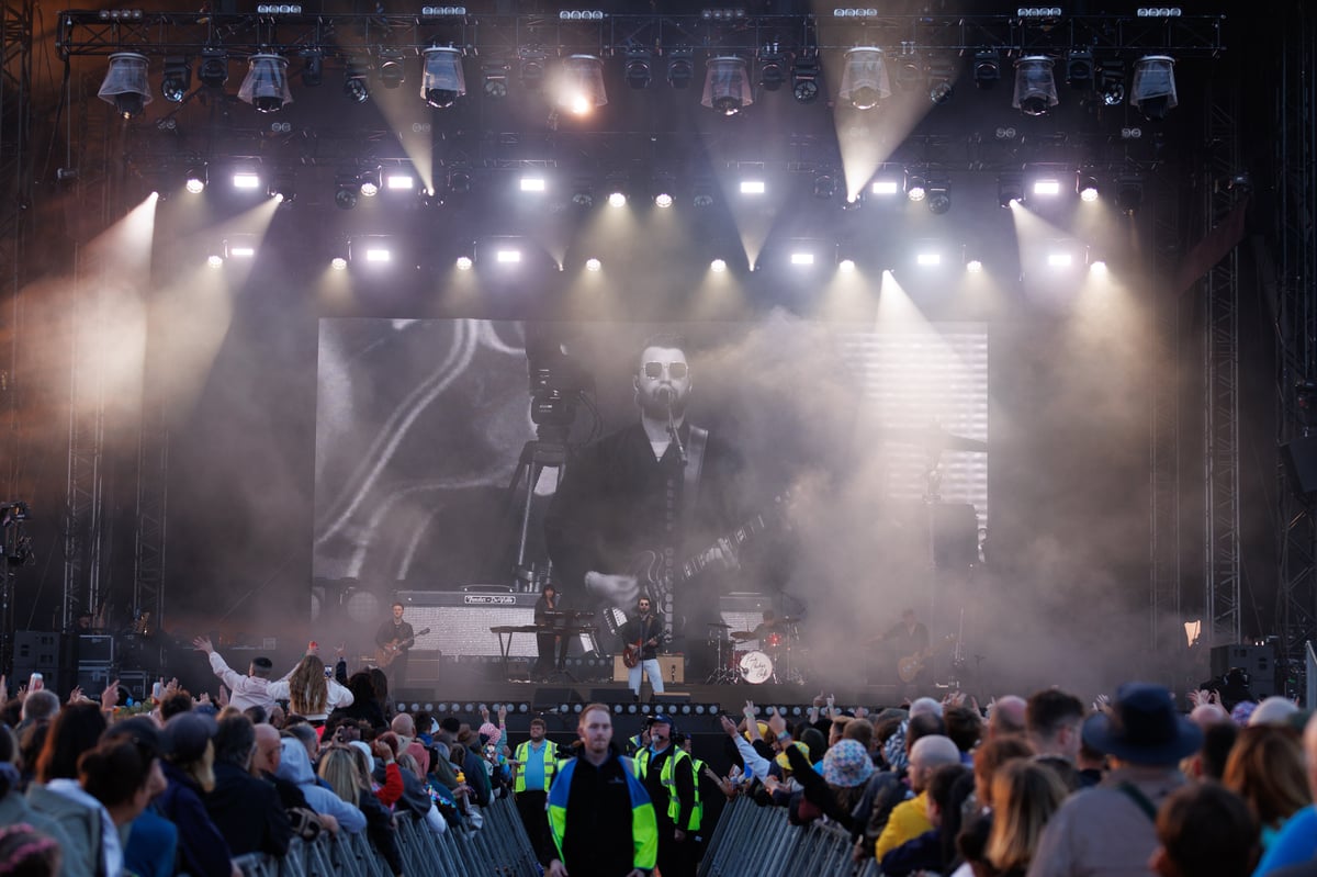 Victorious Festival 2024: Indie legends Courteeners rock the Common Stage in front of huge crowd