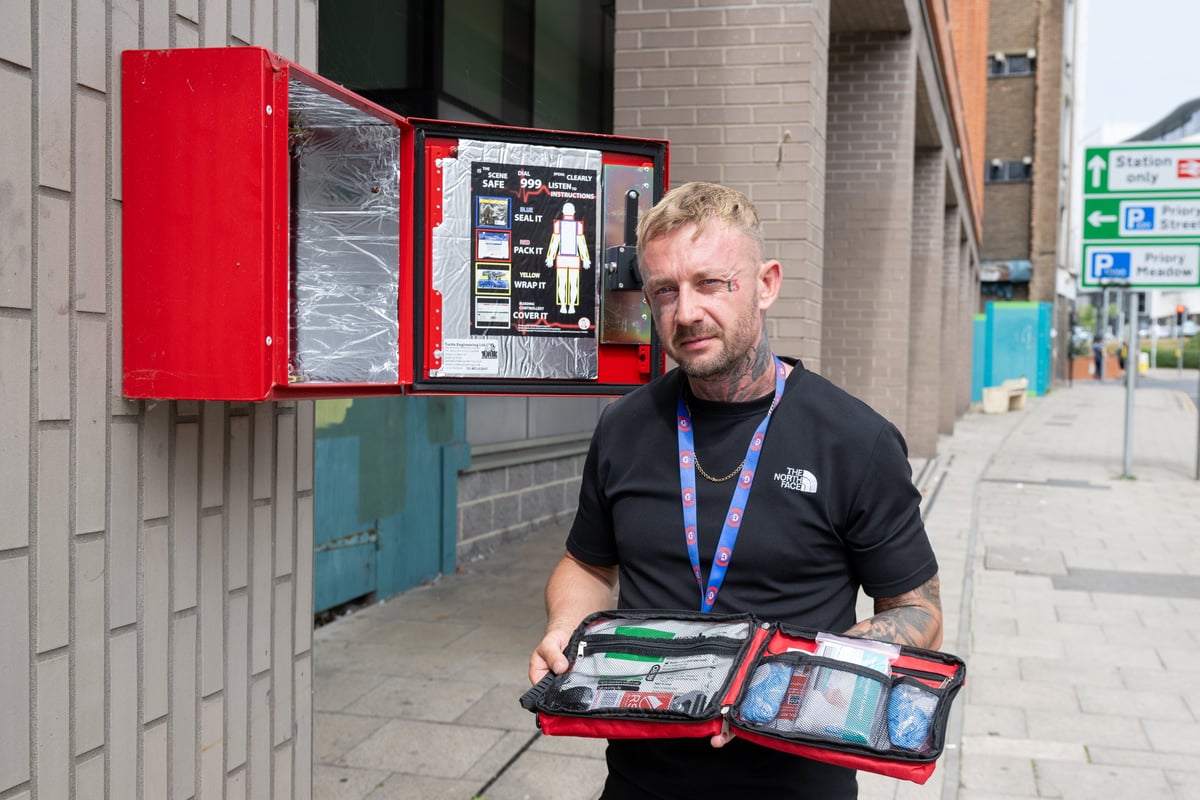 Ex criminal gang member now helps turn youths away from knife crime after friend was stabbed to death