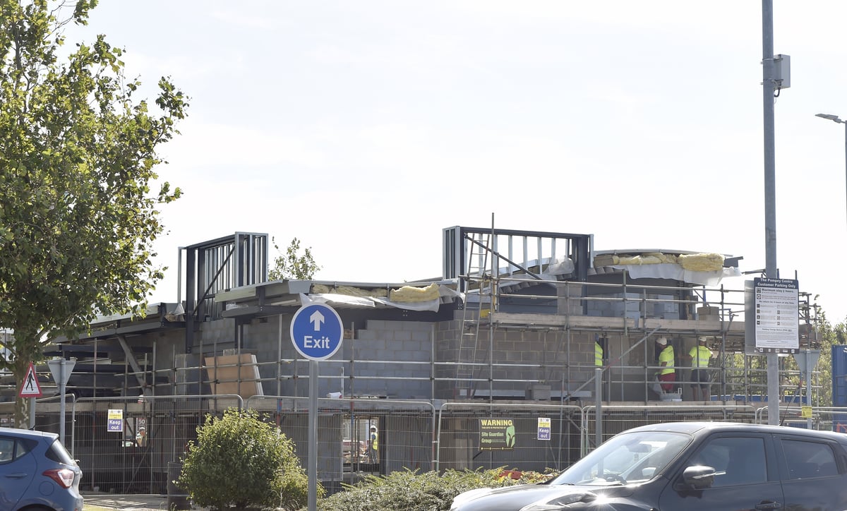 Costa at The Pompey Centre: Significant progress on new drive-thru being built on retail park